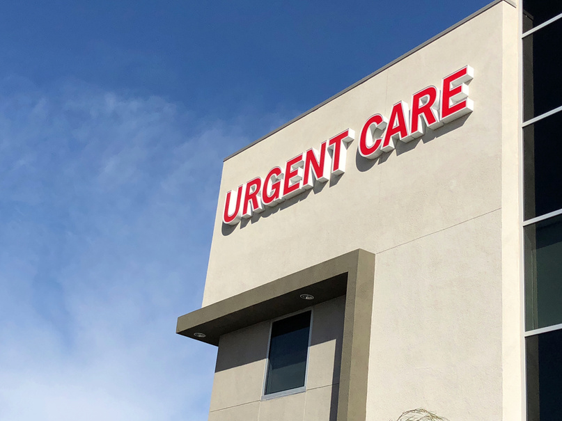 Urgent care sign